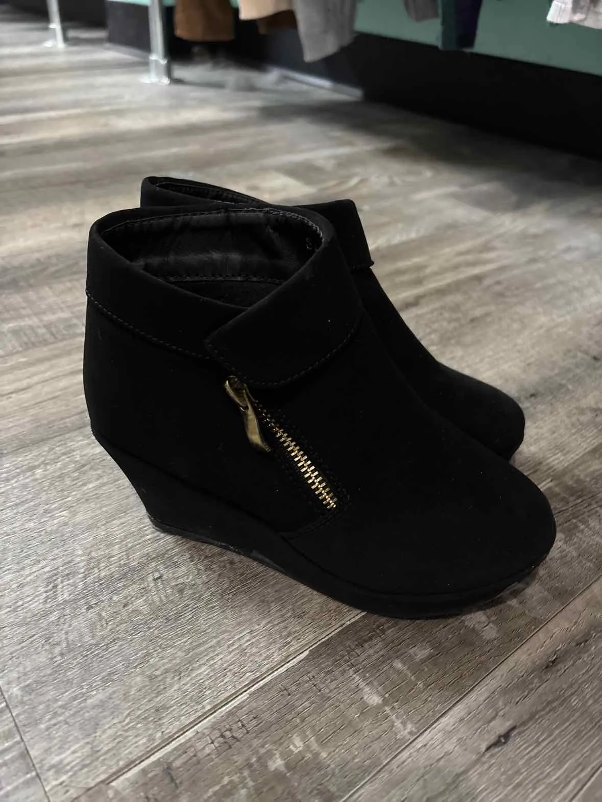 13 Shoes Adidas Wide Width Shoes