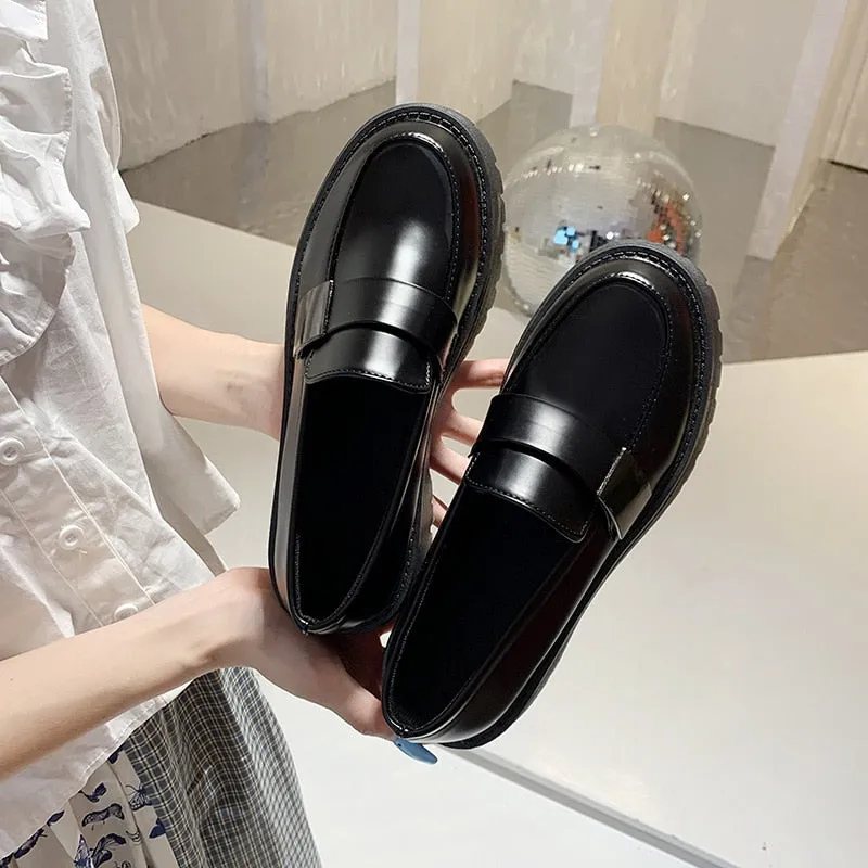 2022 New  Black Punk Platform Women Loafers Round Toe Chunky Heel Vintage Shoes Women Slip on High Heel Women Pumps Loafers Catonsville
