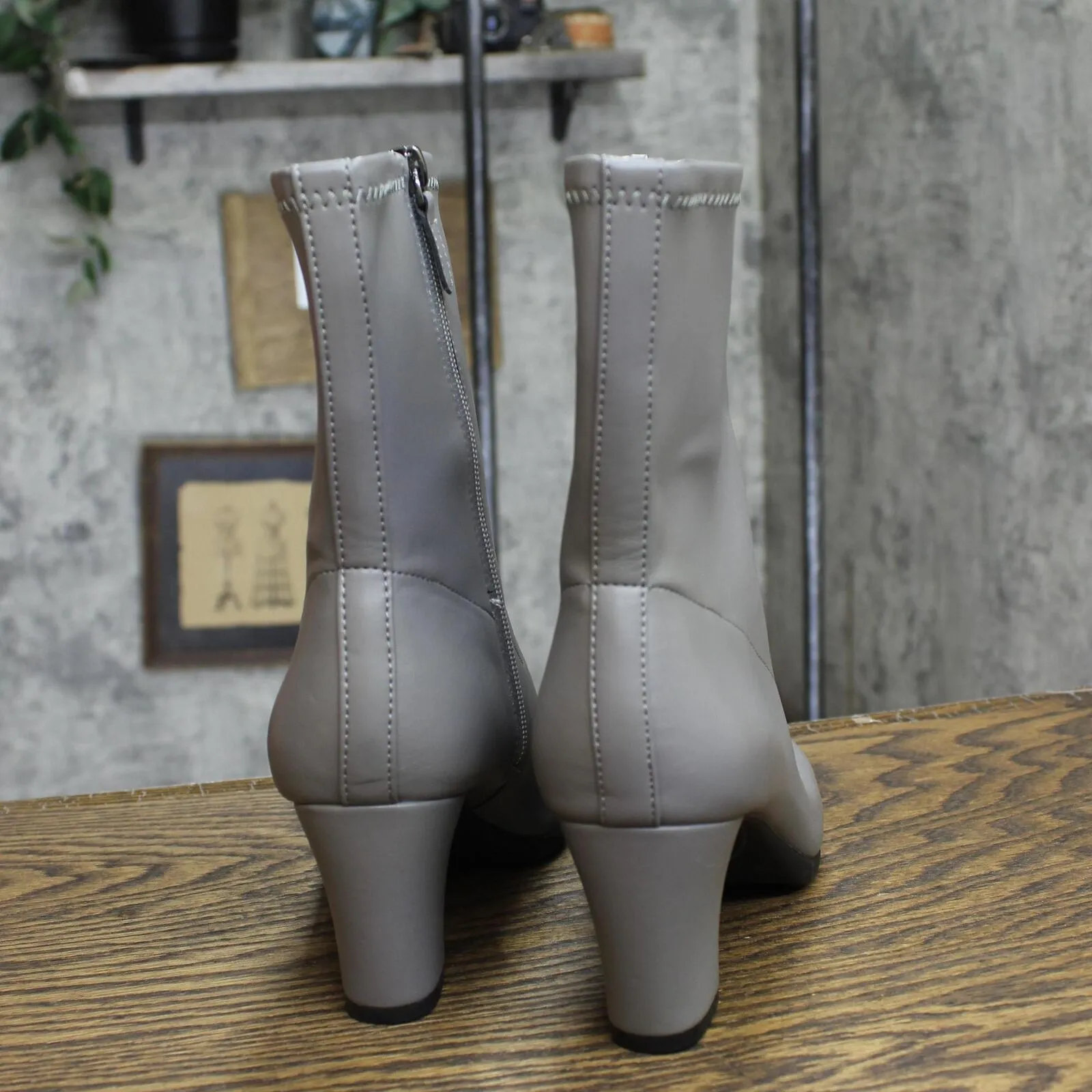 Aerosoles Women's Cinnamon Mid Calf Boot CINNAMON-057 Gray 7.5M Electrical Work Boots