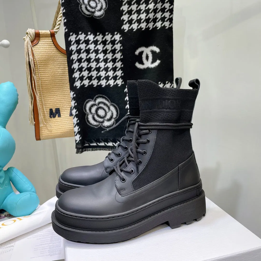 SE696   Size 4-10Material: Cowhide  Lining: Sheep skin Sole: Rubber Adidas Supernova 2.0 X Parley Running Shoes