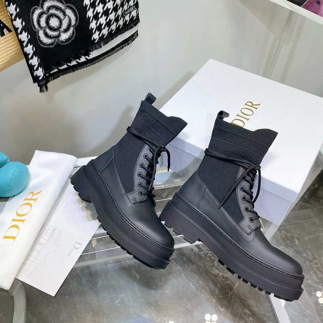 Marimekko Adidas Shoes SE696   Size 4-10Material: Cowhide  Lining: Sheep skin Sole: Rubber