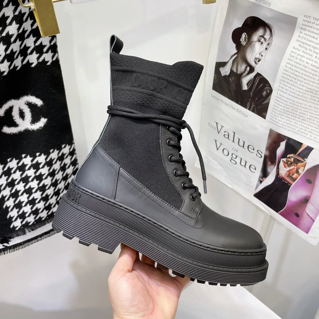 Adidas Shoes Outlet Store SE696   Size 4-10Material: Cowhide  Lining: Sheep skin Sole: Rubber