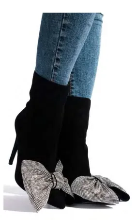 Comfortable Adidas Shoes Black ankle boots.