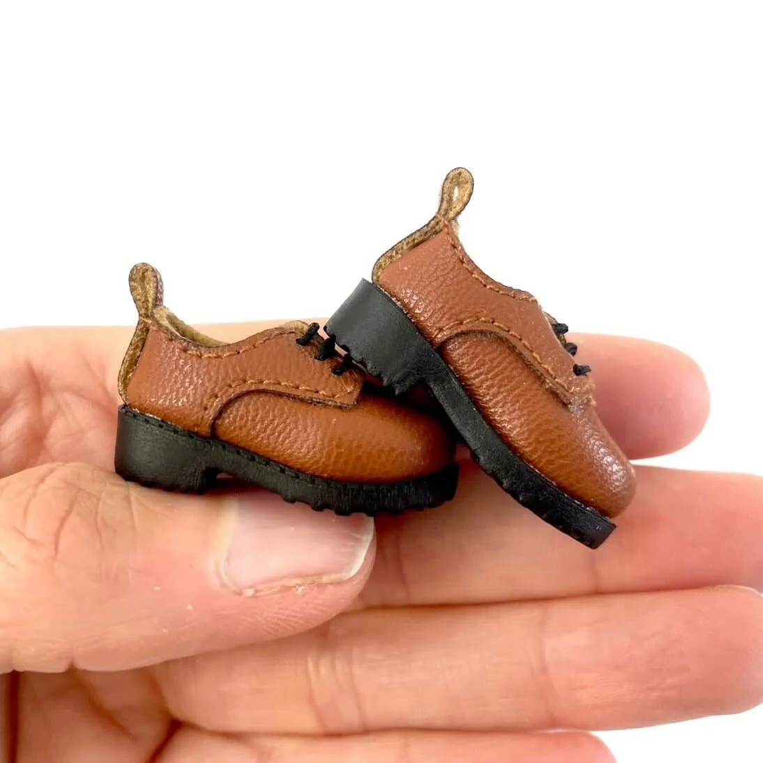 Asics Gel Cumulus Shoes Blythe doll shoes vintage Brogue style brown leather lace ups