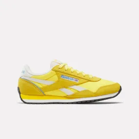 Classic Az Golden Haze/Golden Haze/Chalk Asics Court Ff Novak Tennis Shoes