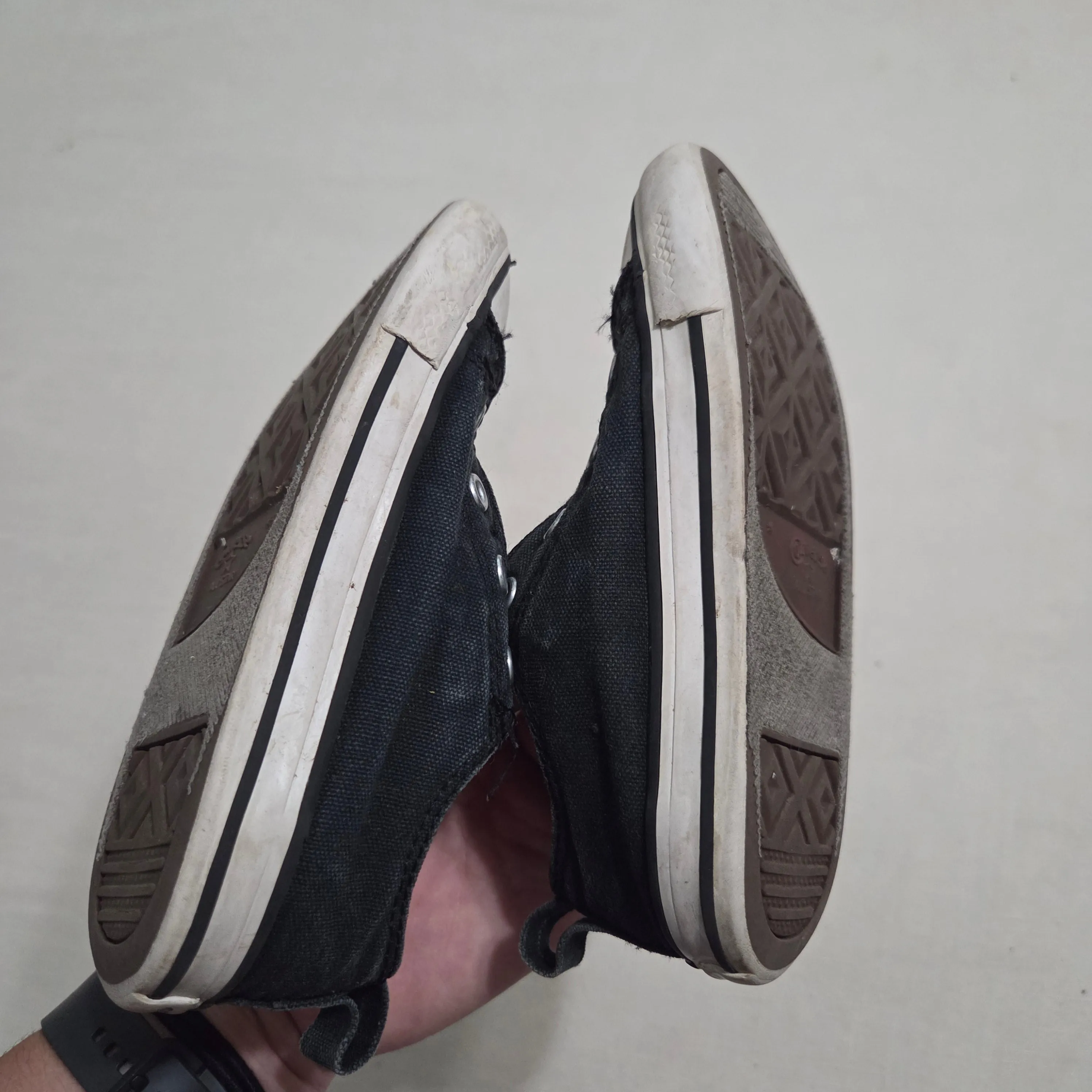 Converse Black Laceless Shoes toddler 10 Asics Shoe Gel 1130