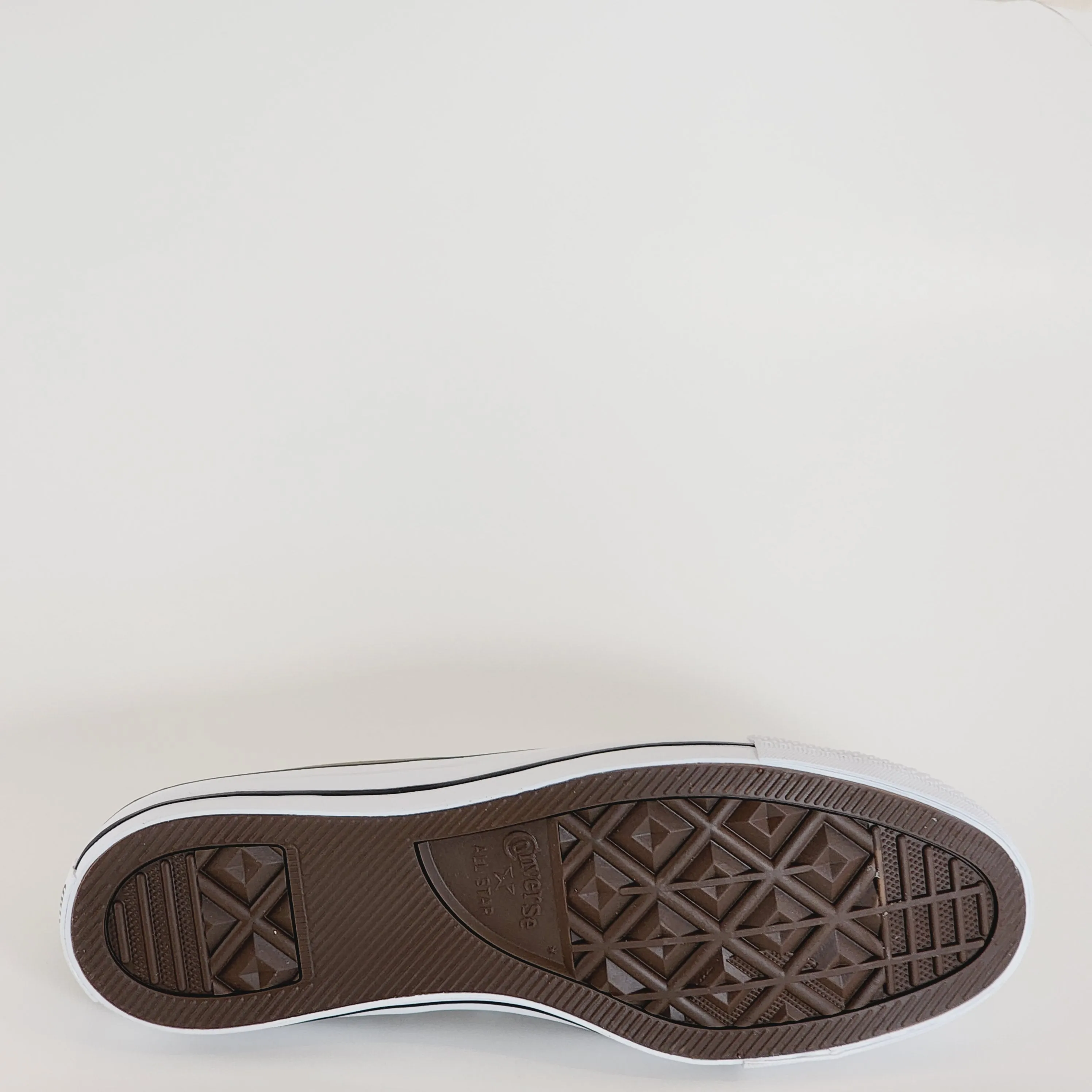 Converse CTAS Ox Sand Dune/White/Black Leather Unisex Sneakers A09926C NWT Asics Running Shoes Flytefoam