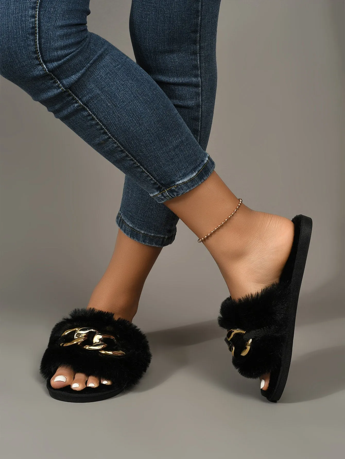 Wedge Slippers SHEIN Women Black Fluffy Chain Decor Slippers