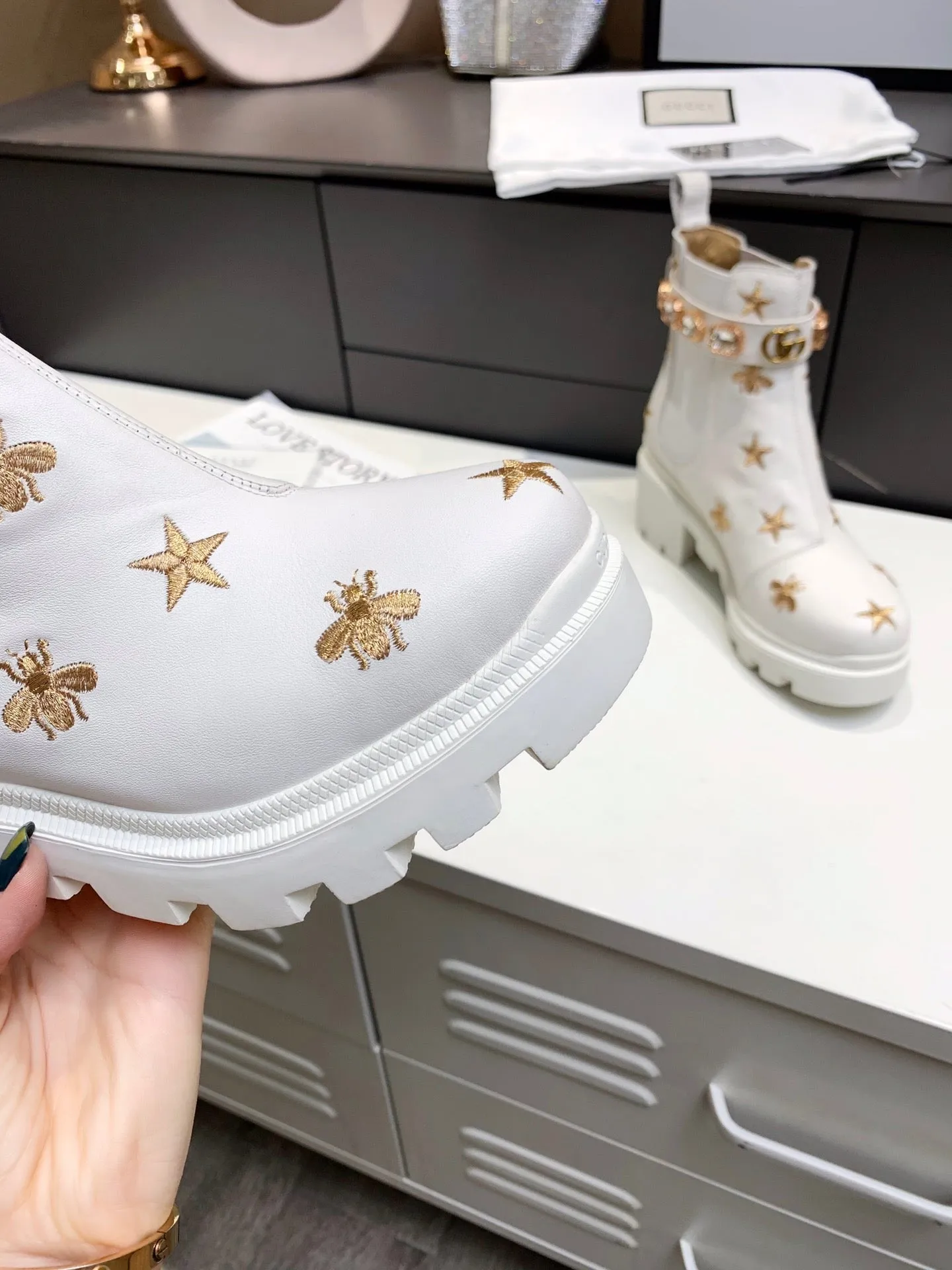 SE642  Size 4-11 Latest Adidas Basketball Shoes