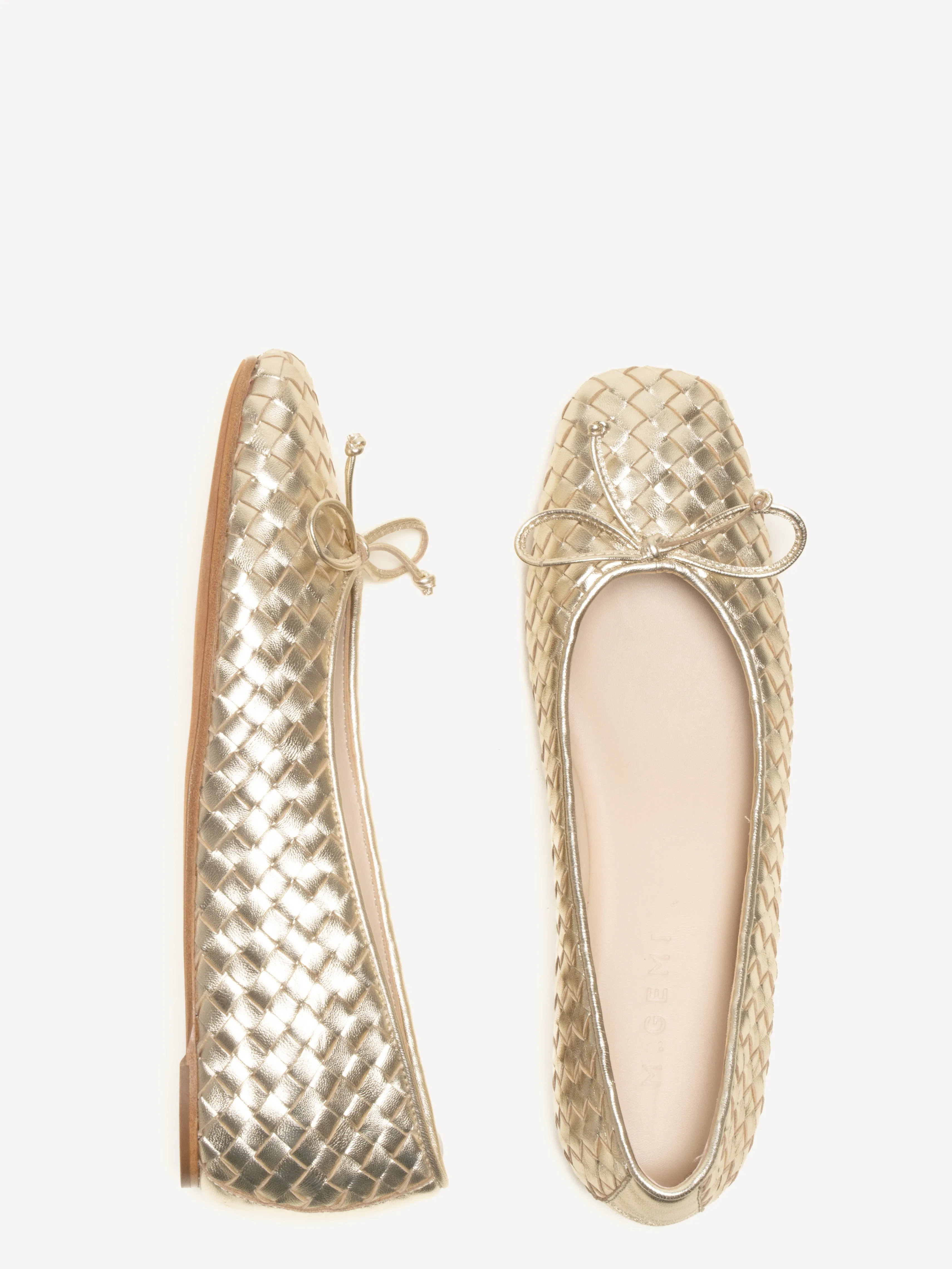 The Danza Woven Shoes For Feet Walking