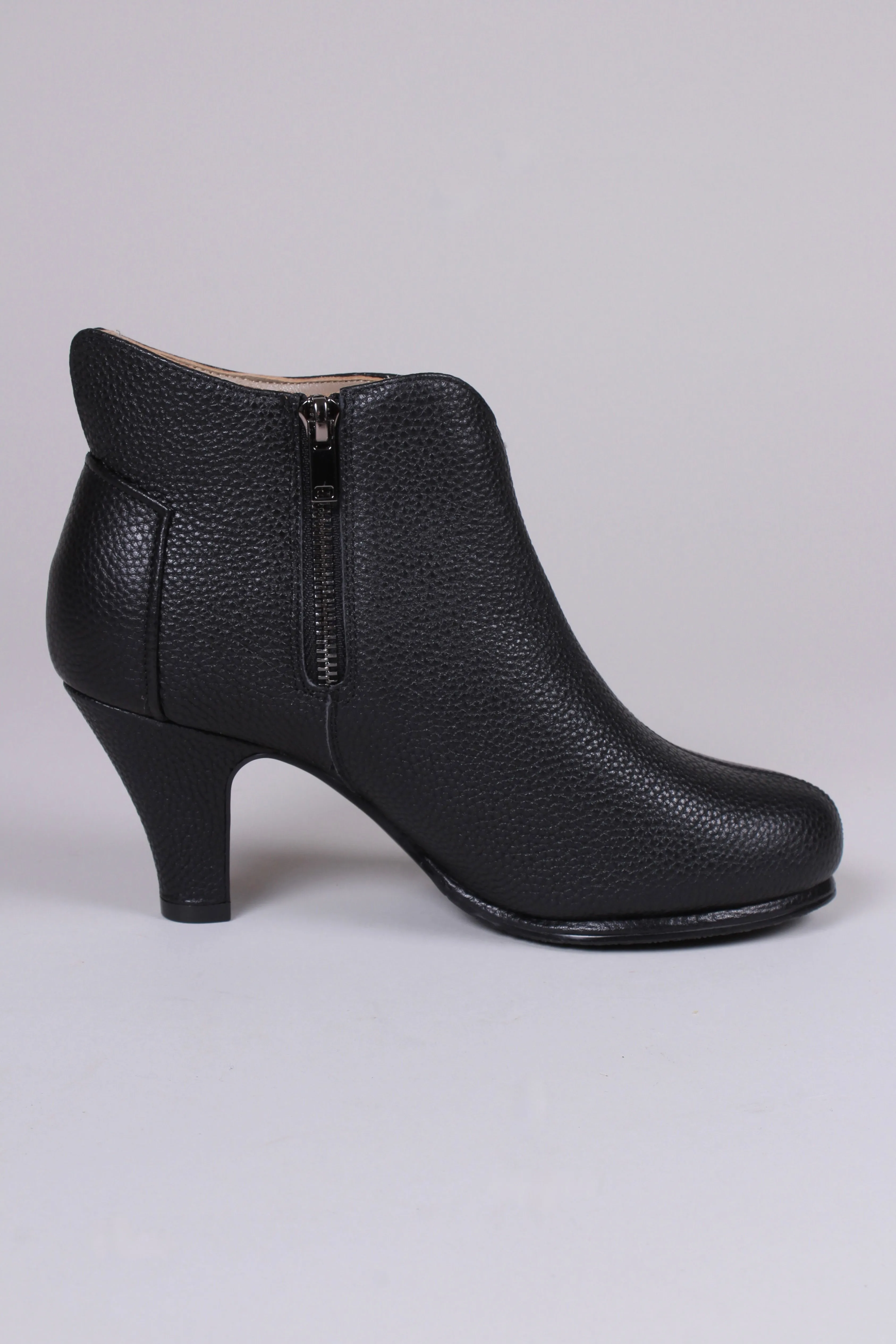 1950s style high heel ankle boots with woolen lining - Black - Laura Adidas Safety Shoes Steel Toe
