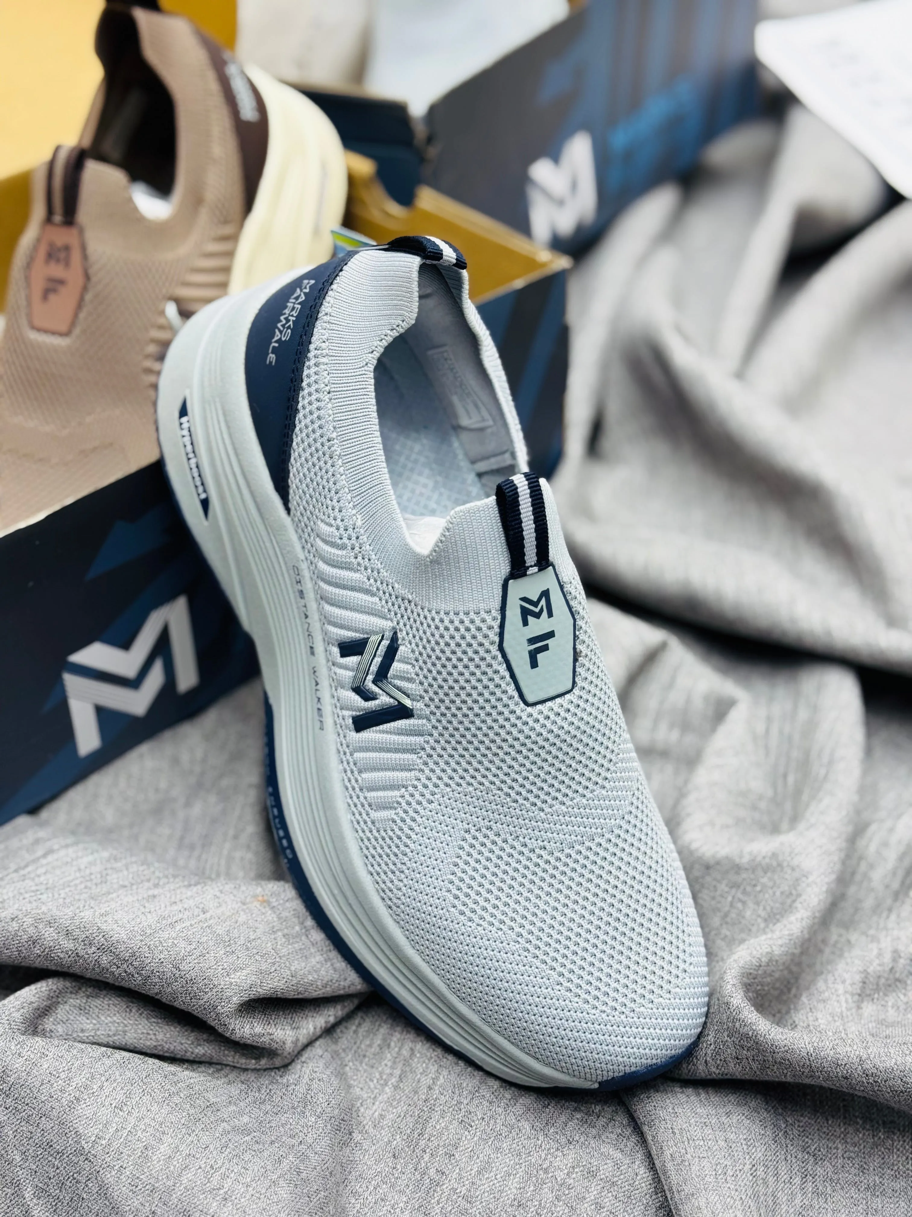 Mark Skechars/gray Torsion System Adidas Shoes