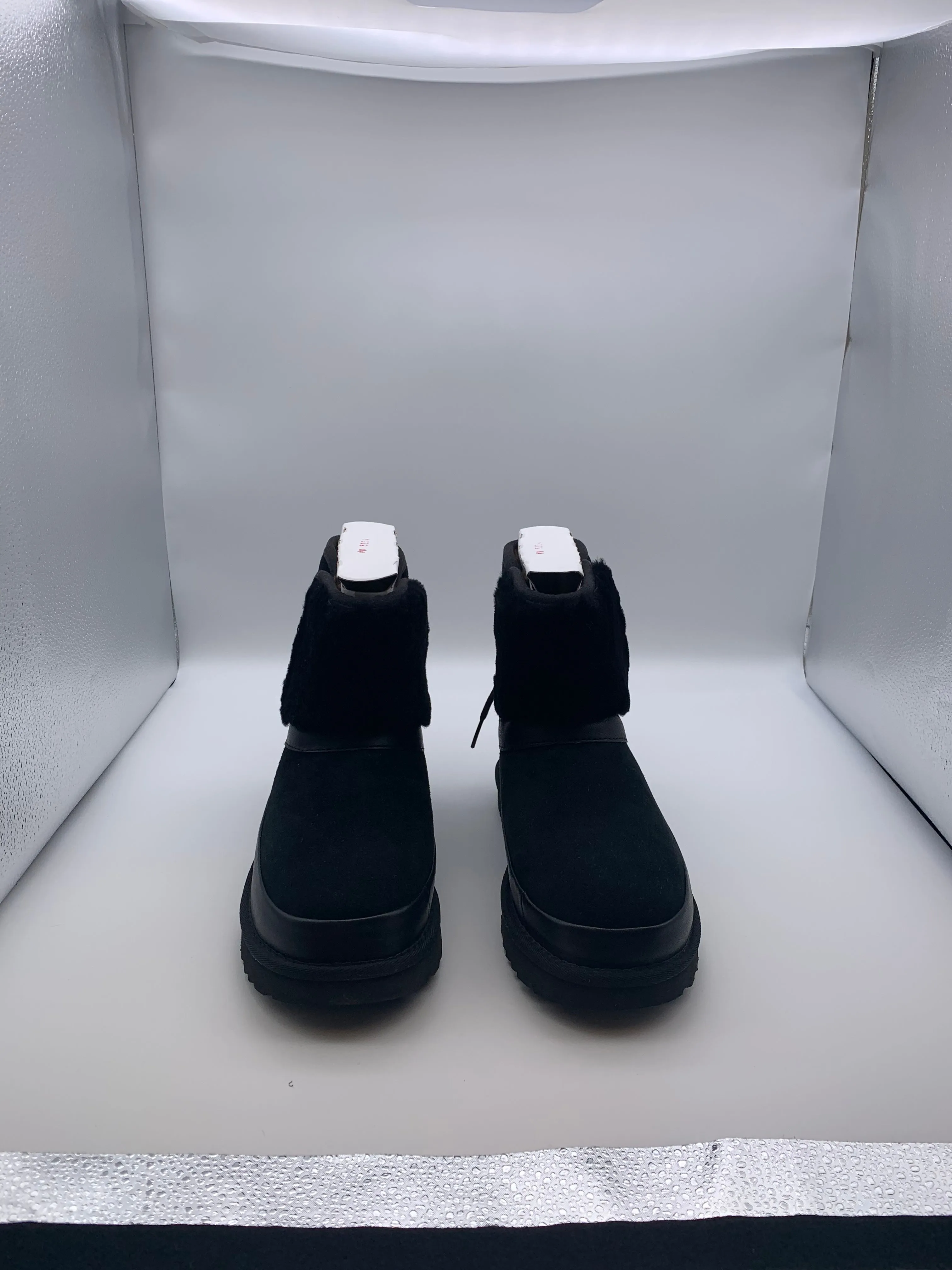 Adidas Shoe Strings UGG Classic Leopard Lined Bow Womens Boots, Size 8