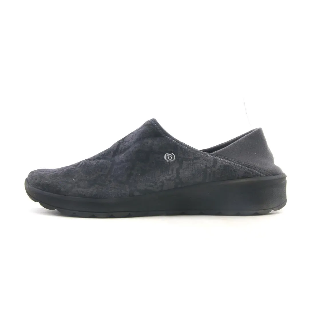 BZEES GETAWAY 8053 5-eye Casual Shoe