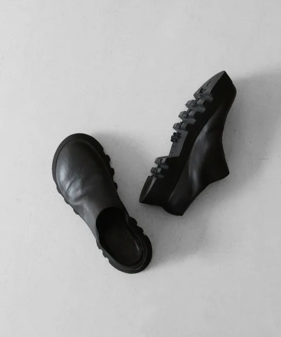 GUIDI Zoomorphic sabot "BLACK" Prevalon Boots