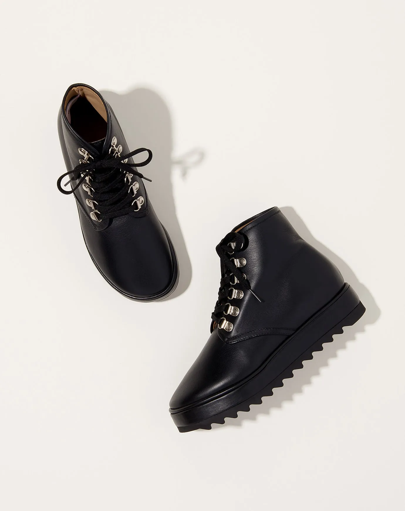 Adidas Trail Shoes Hiker in Black