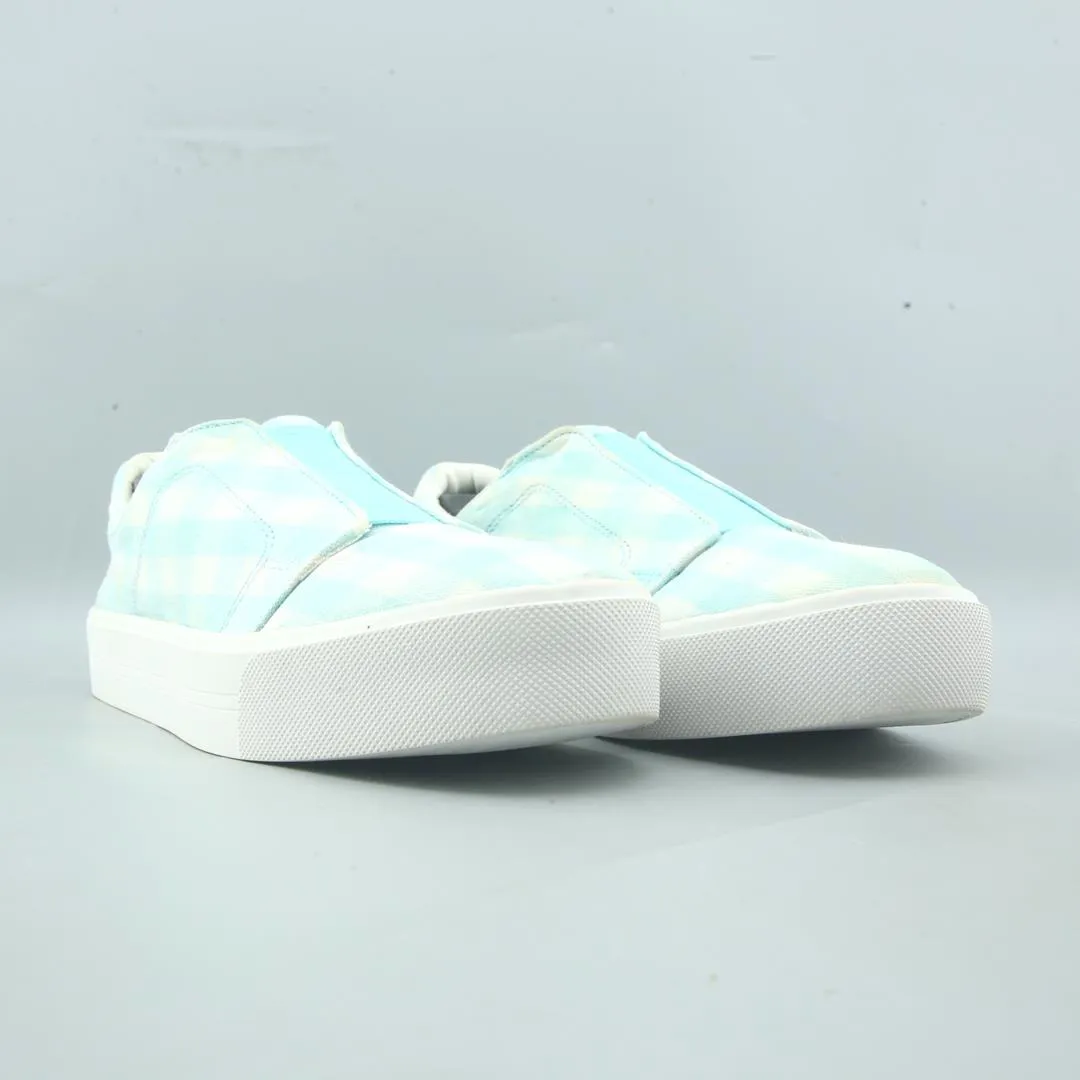 ISAACMIZRAHILIVE . Casual But Classy Shoes