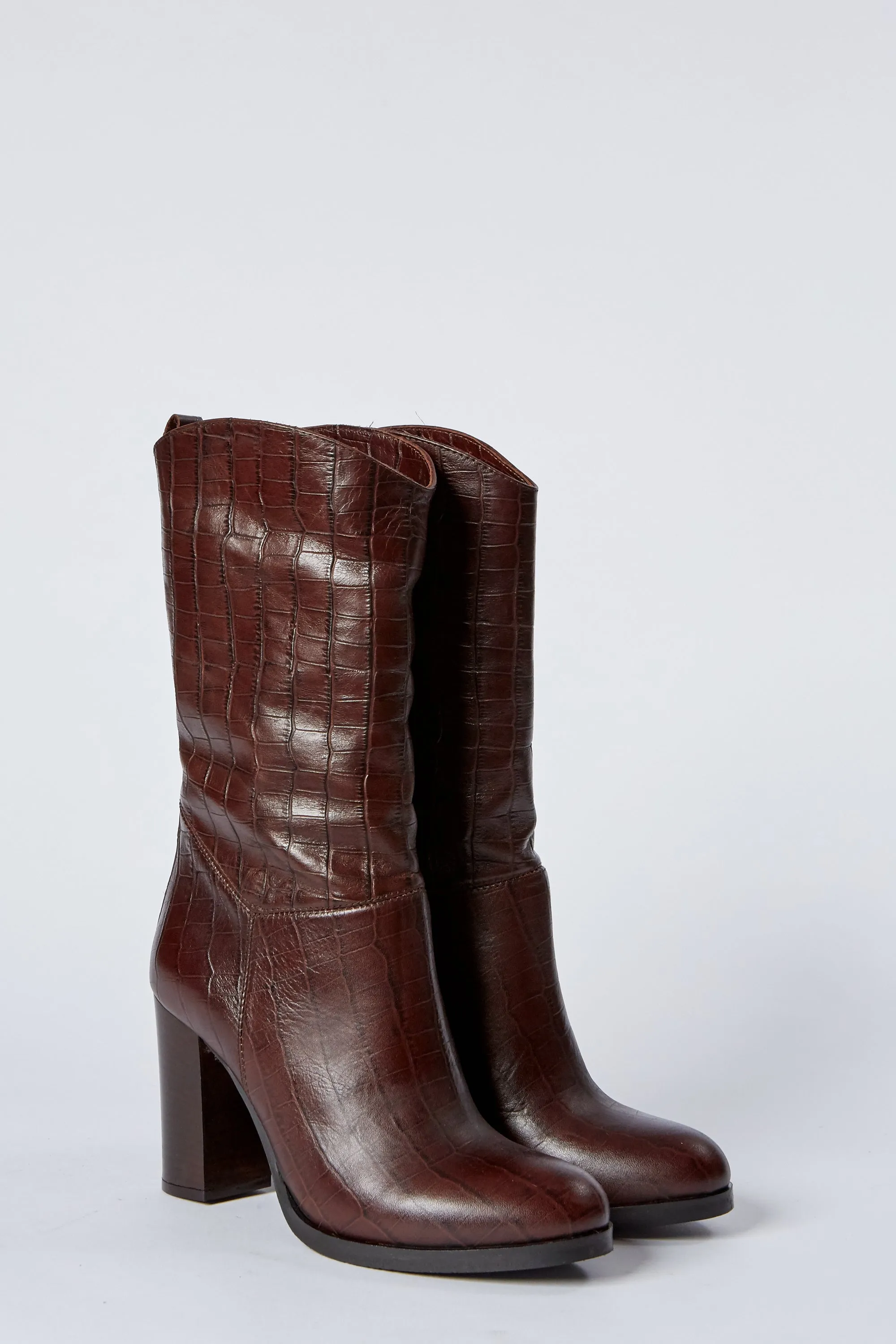 Kate Kuba Chelsea Calf Length Tube Boot Adidas Ultrarun 5 Shoes