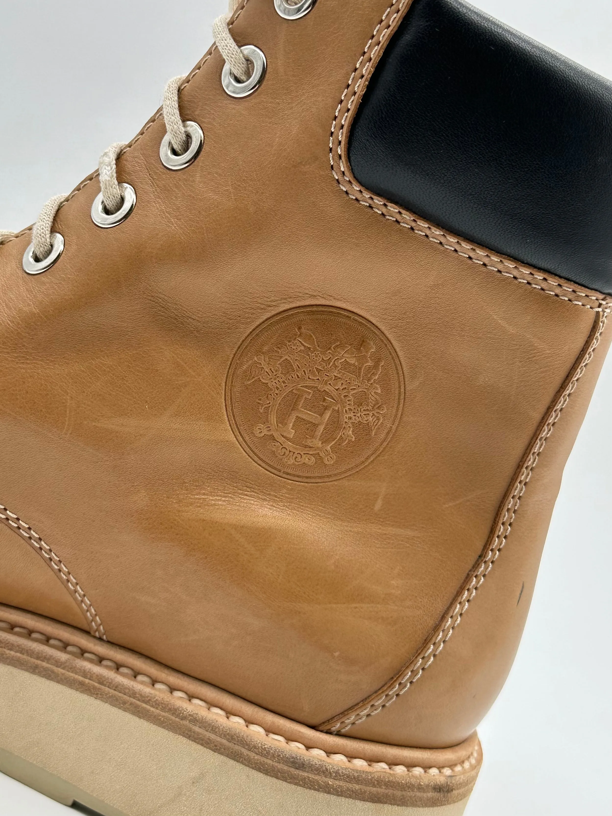 Leather Lace Up Boots Best Budget Hiking Boots