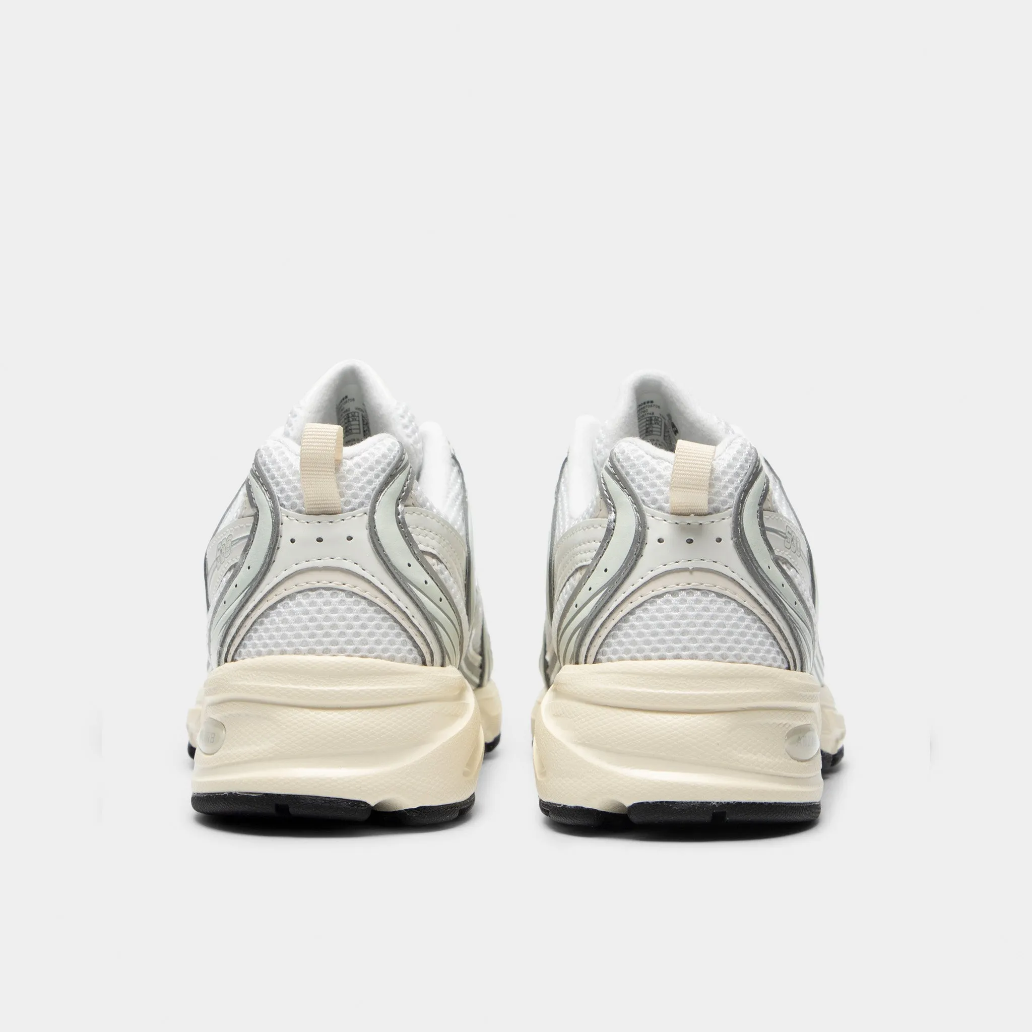 Classic New Balance Dad Shoes New Balance 530 Silver Metallic / Linen