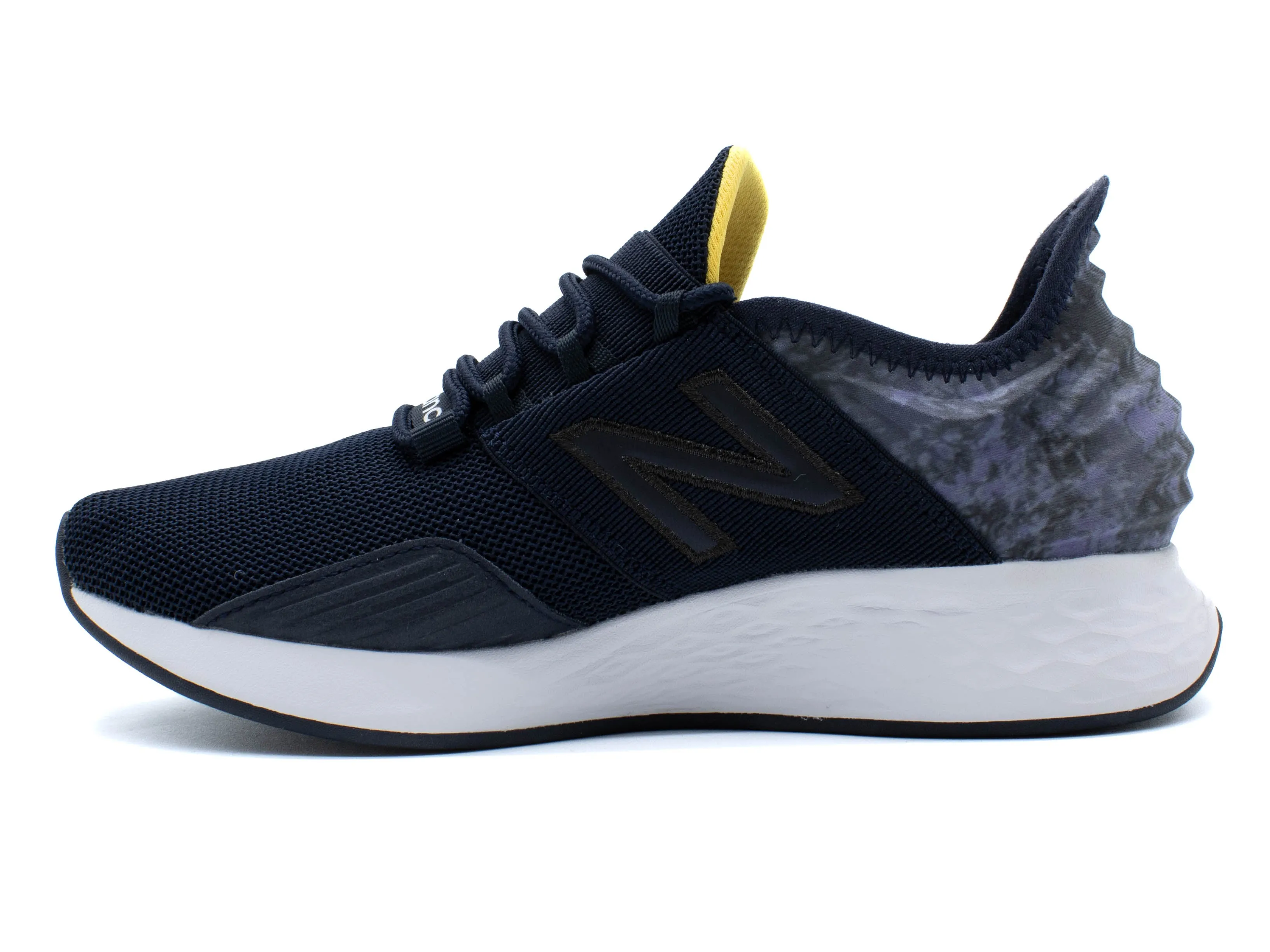 Black New Balance 237 NEW BALANCE Fresh Foam Roav