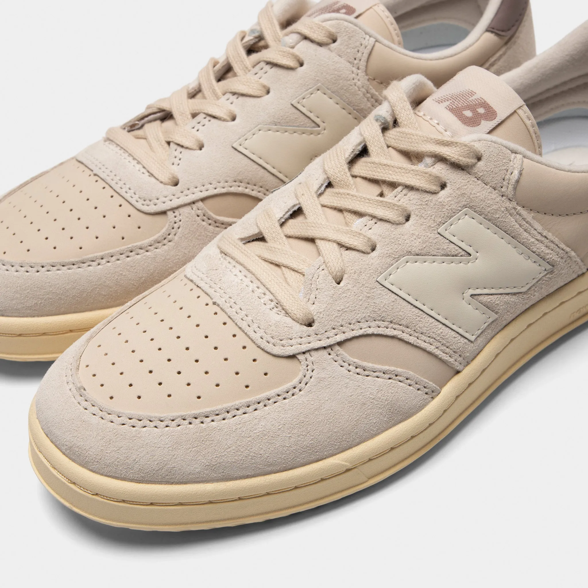 574 New Balance Green New Balance T500 Bisque / Linen