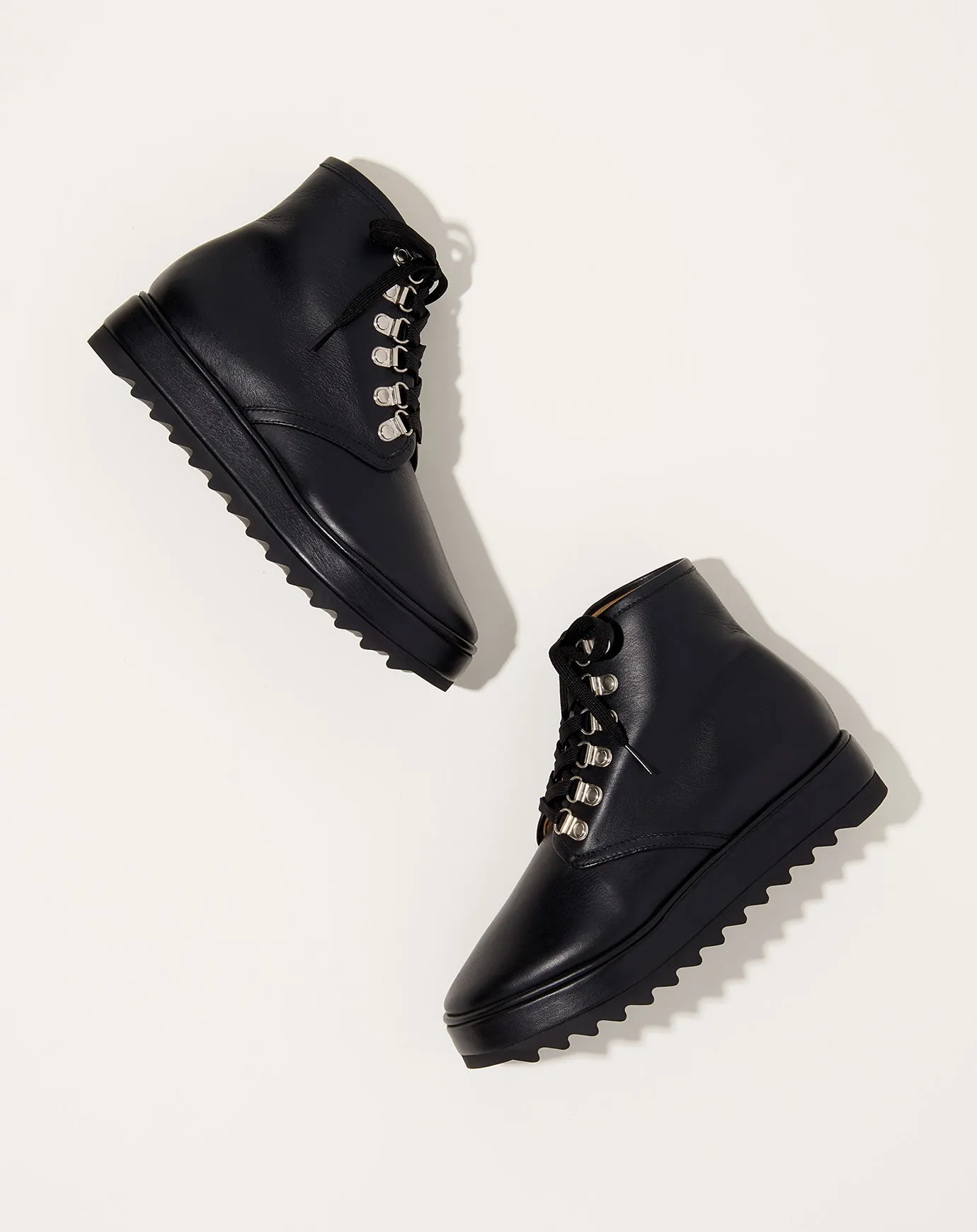 Adidas Rain Rdy Shoes Hiker in Black