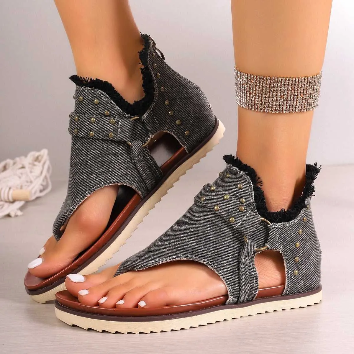 Skinny Jeans And Flat Shoes Denim Thong Sandals With Rear Zipper Summer Retro Beach Flat Shoes For Women