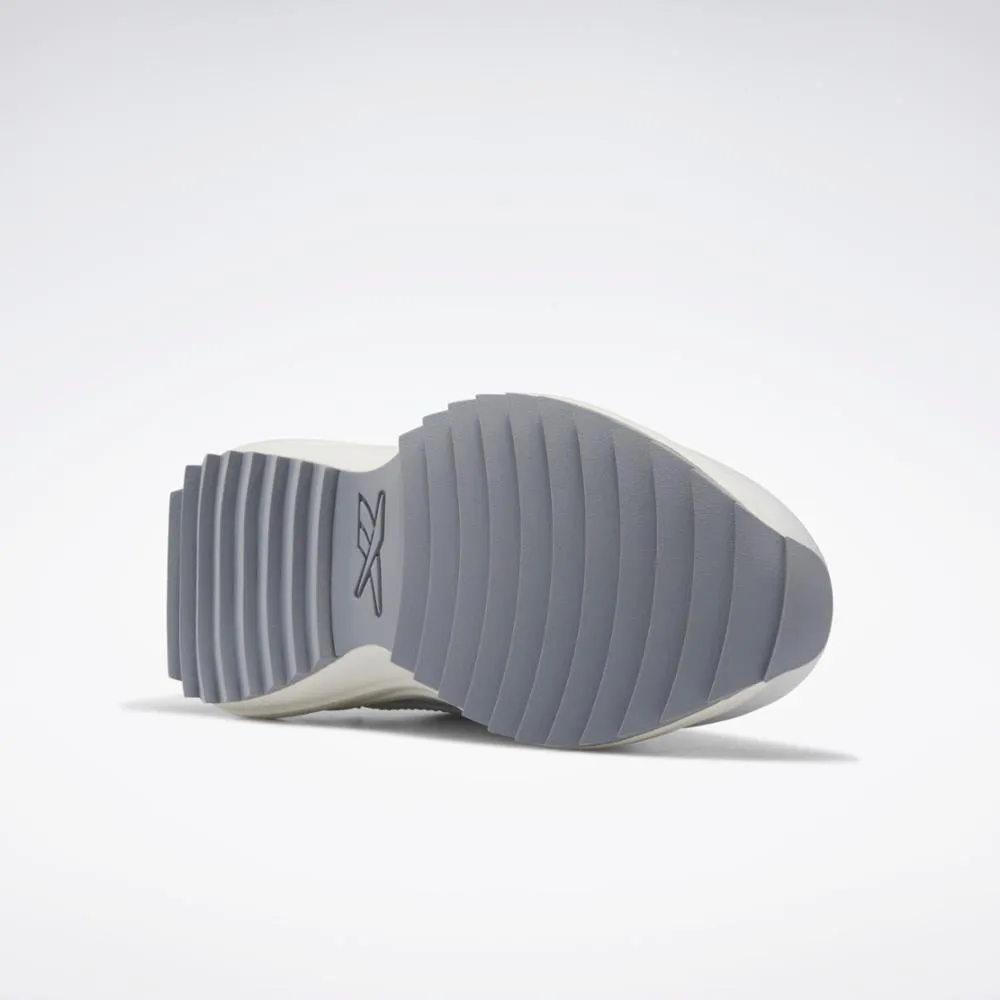 Asics Tiger Soccer Shoes Reebok Footwear Women CLASSIC LEATHER SP EXTRA SHOES FTWWHT/CLGRY1/CLGRY3