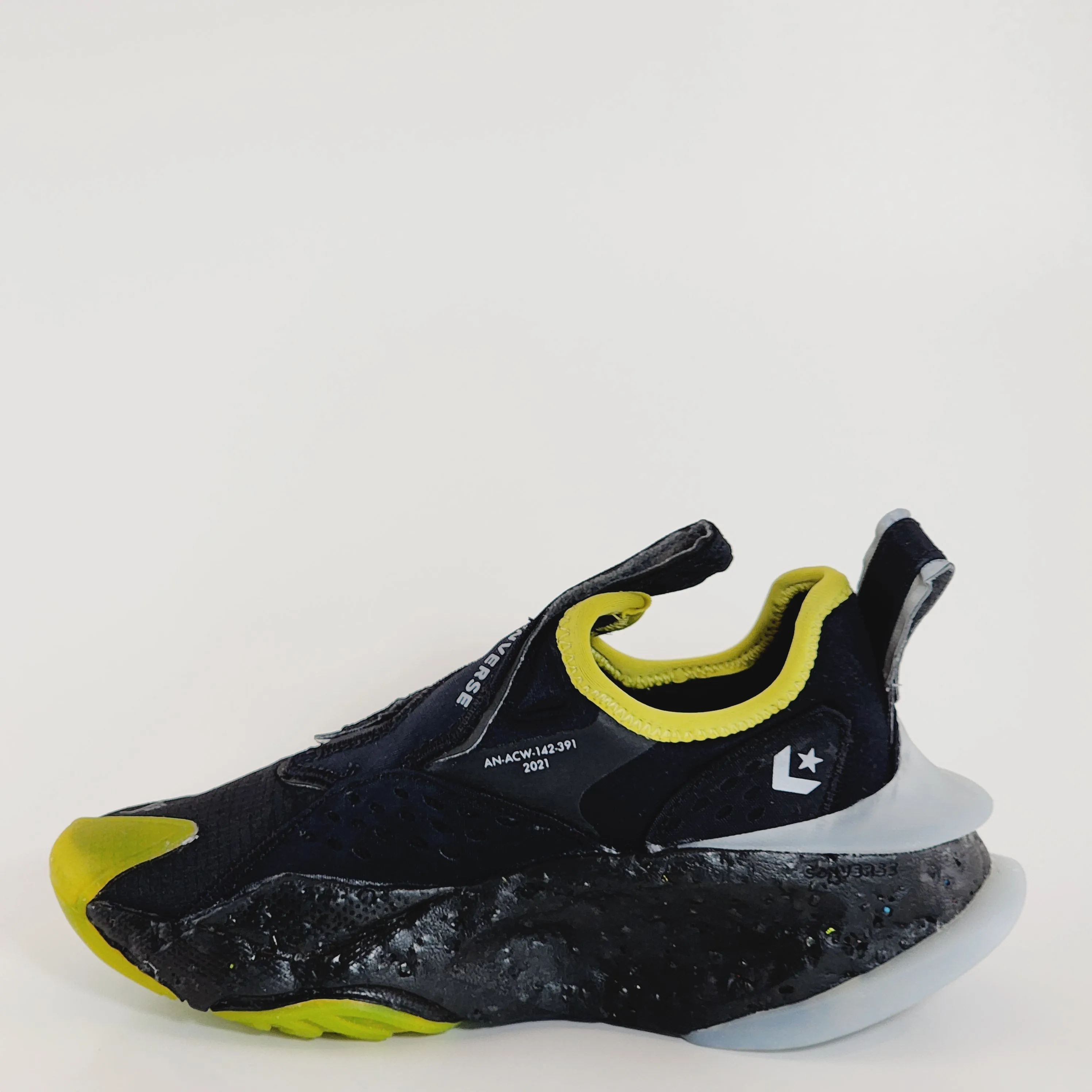 Converse x A-Cold-Wall Aeon Active CX Black/Apple Green Women's Sneakers A00681C Asics Gel-nimbus 15 Running Shoe