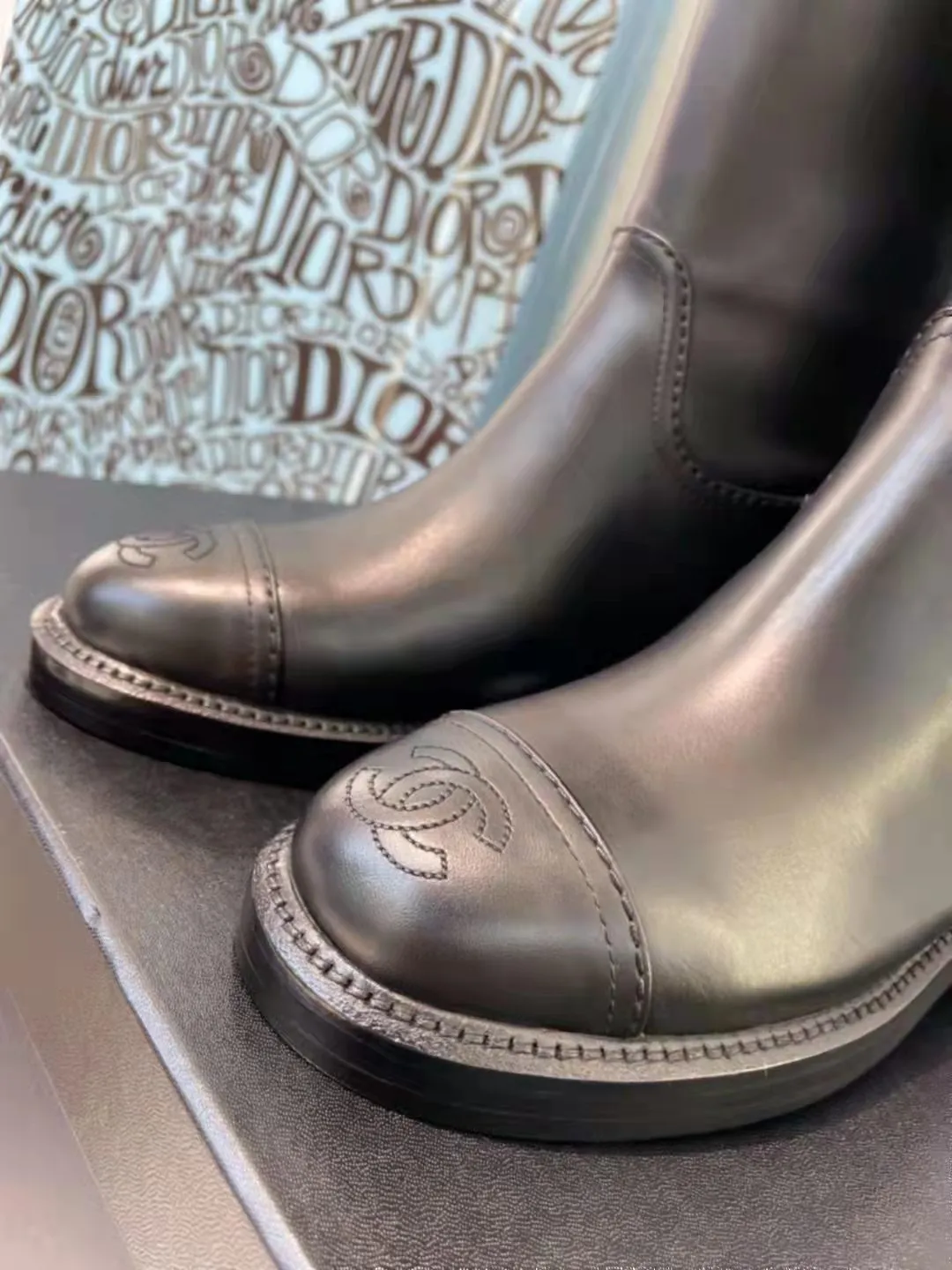 SE673  Size 4-11 Adidas Shoes 1970s