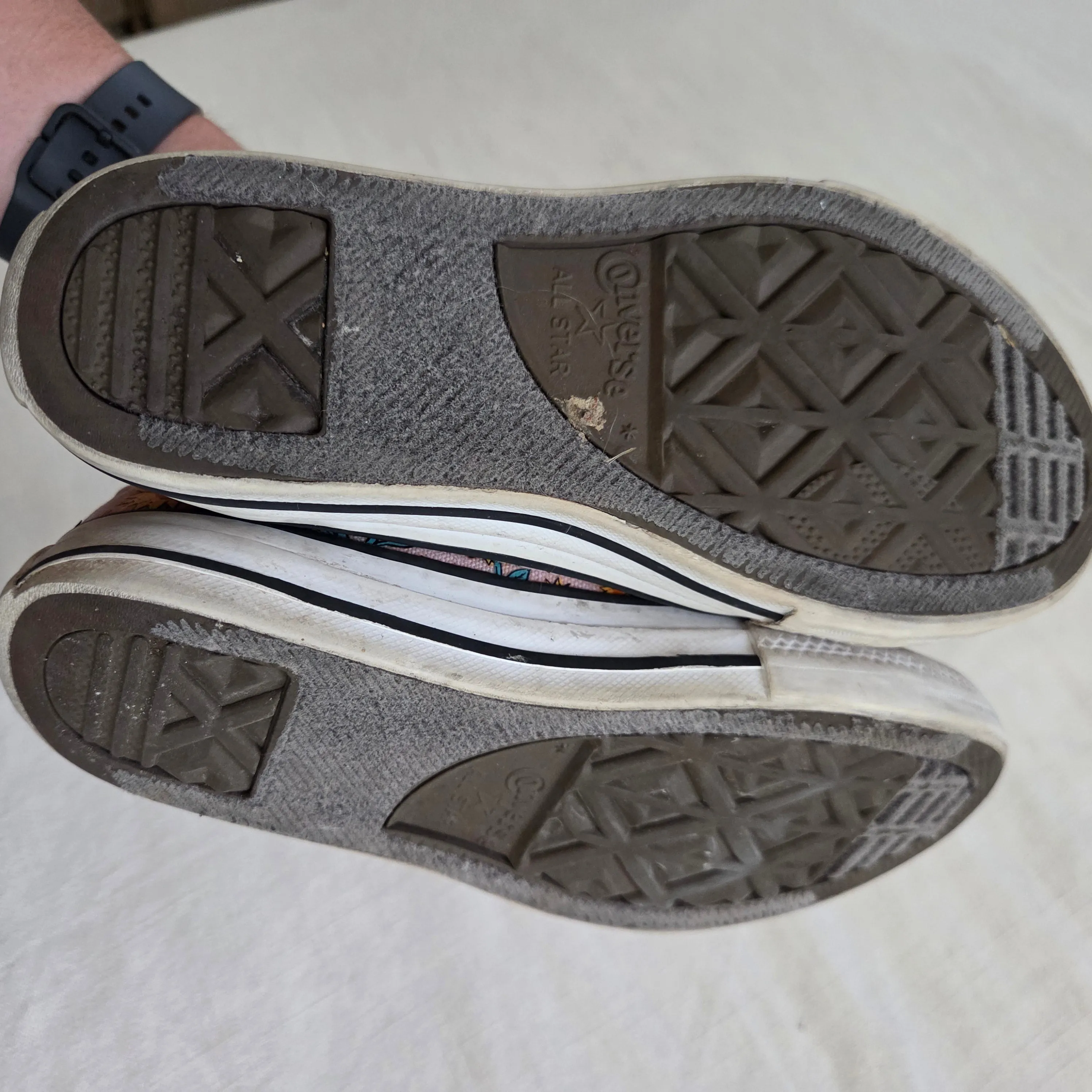 Converse Sunflower Pink Hightops kids 12 Asics Shoes Neutral