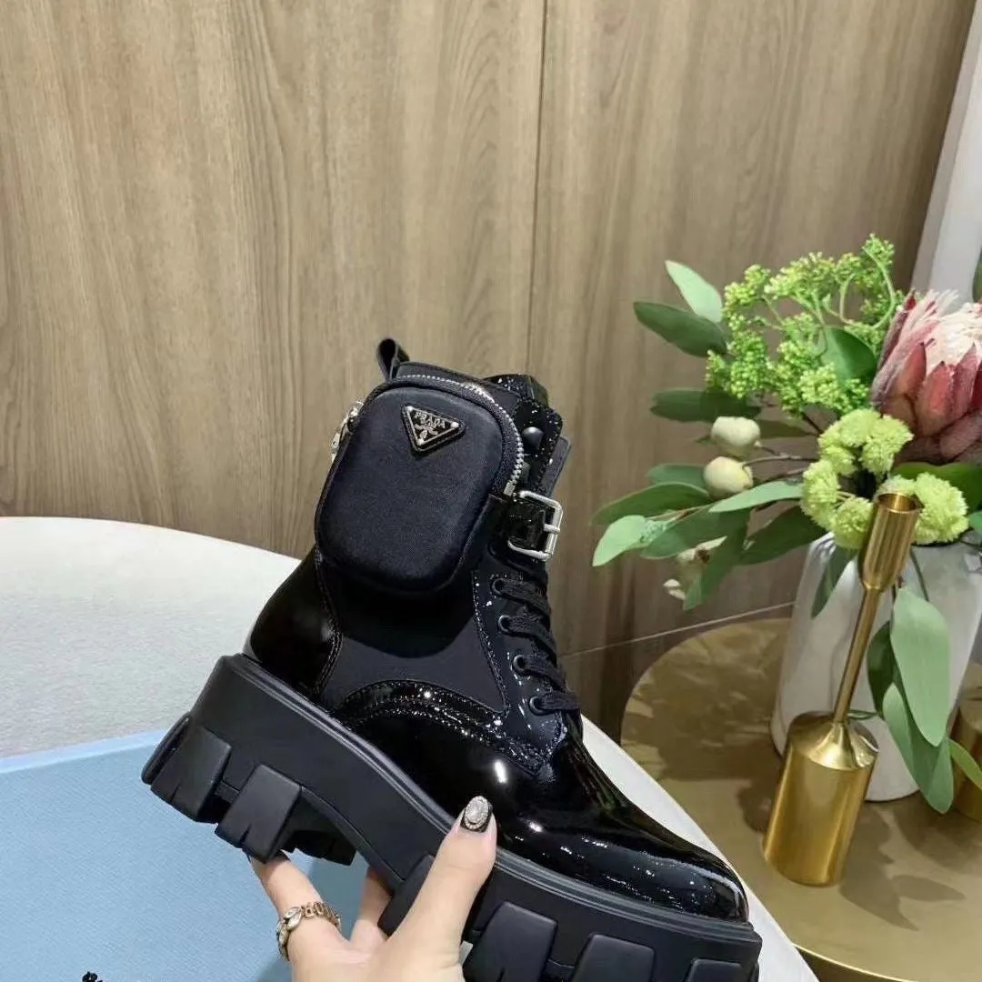 Adidas Matchcourt Skate Shoes SE753  Size 4-11   Material: Cowhide  Lining: Cowhide Sole: Rubber