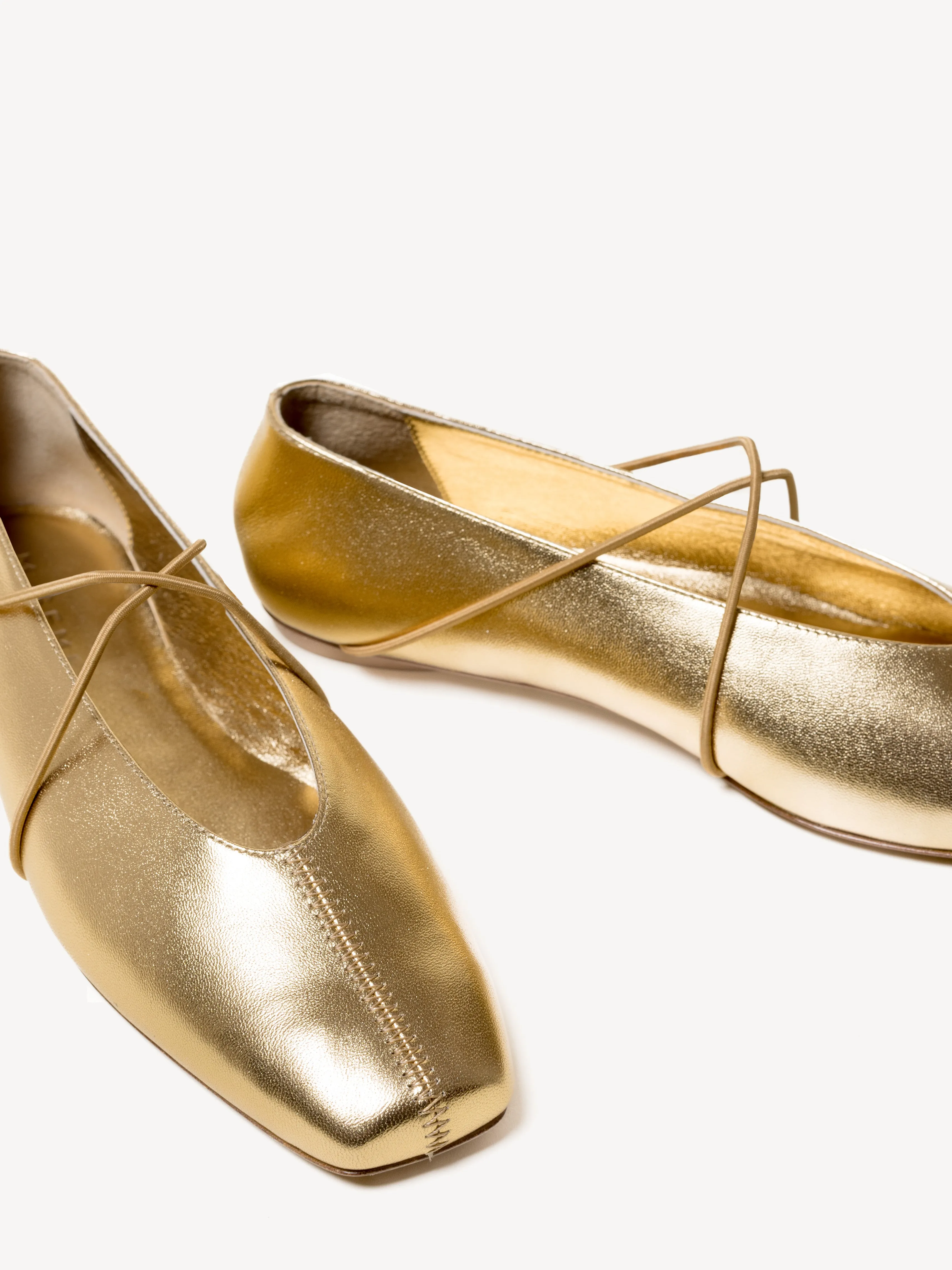 The Una Flat Shoes To Wear With Skinny Jeans