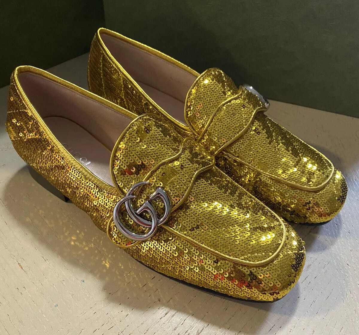 NIB $1750  Gucci Women GG Logo Loafers Shoes Gold 6 US/36 Eu 646557 Loafers Pearl