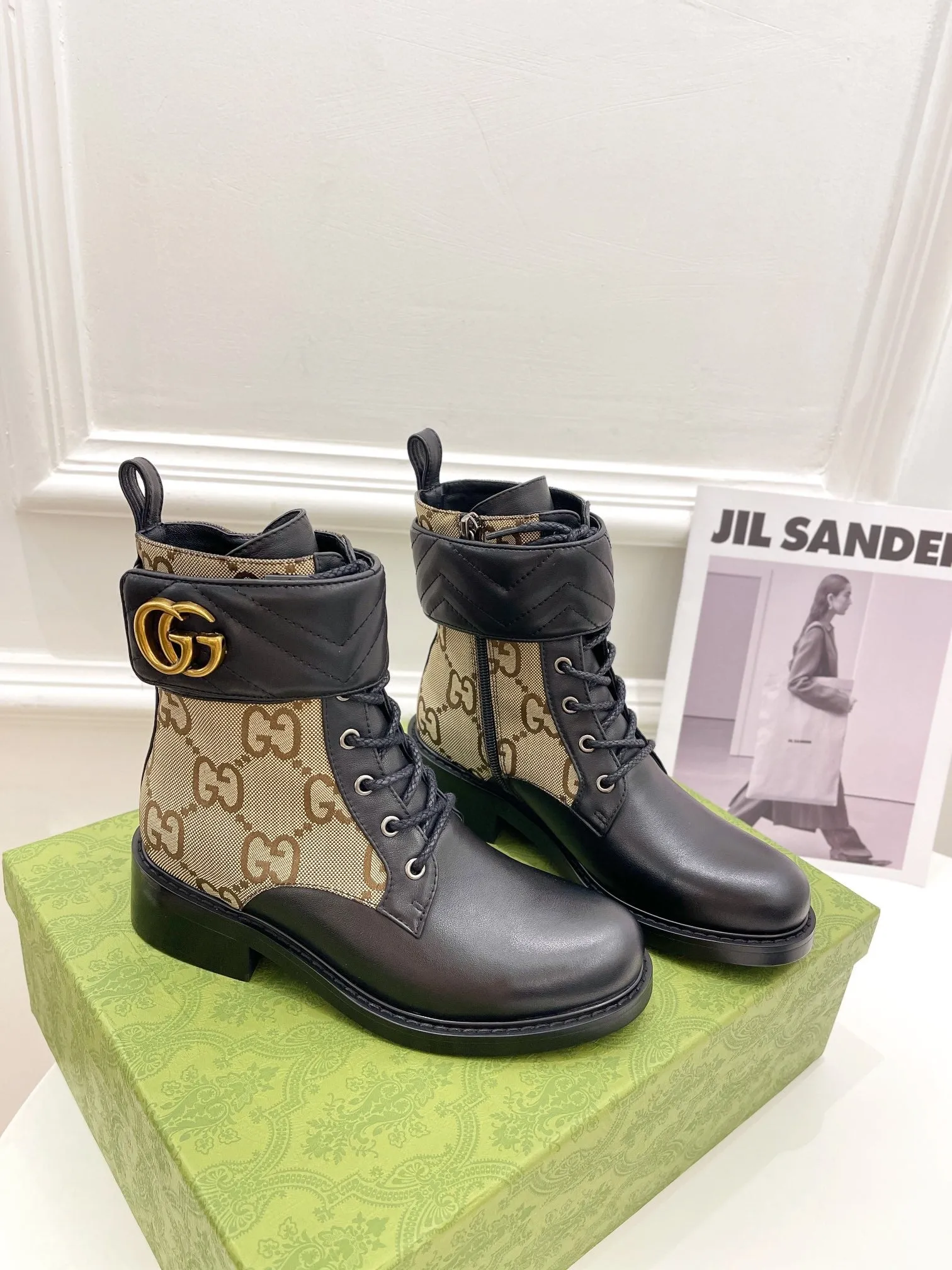 SE691  Size 5-10   Material: Cowhide  Lining: Sheep skin Sole: Rubber Adidas Tf Soccer Shoes