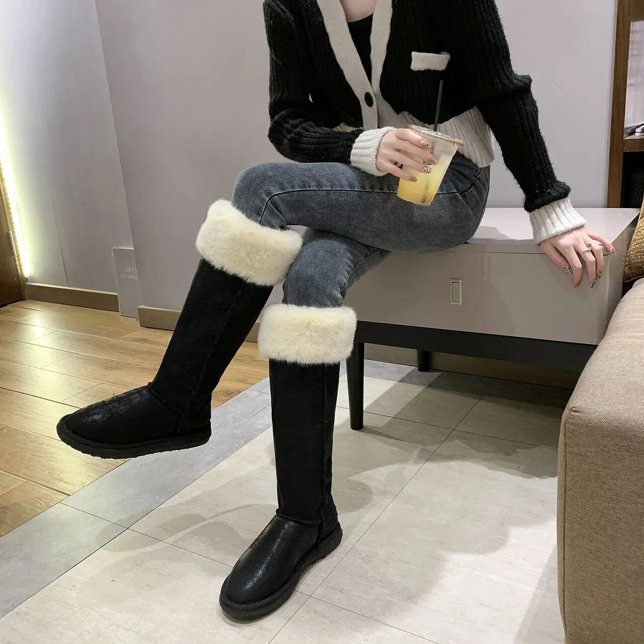 Winter Boots for Women Fleece Warm Snow Shoes Luxury Designer Furry Thigh High Boots Female Comfort Flats Long Footwear Comfort Snow Boots